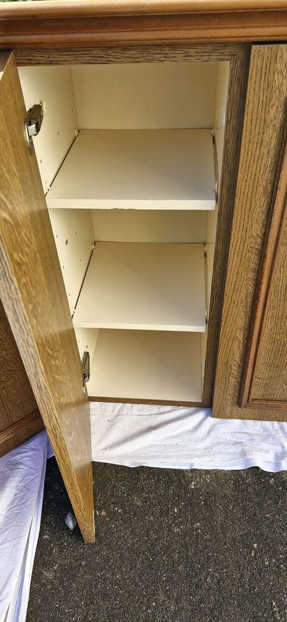 7 meubles hauts de cuisine en bois avec portes, rayons...
Meubles