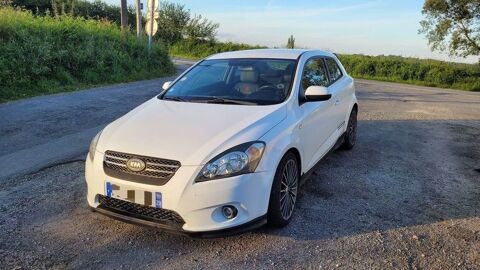 Kia ceed Pro_Cee'd Coupé 1.6L CRDi 90 Styl