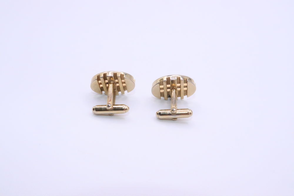 Ancien boutons de Manchette 
Bijoux et montres