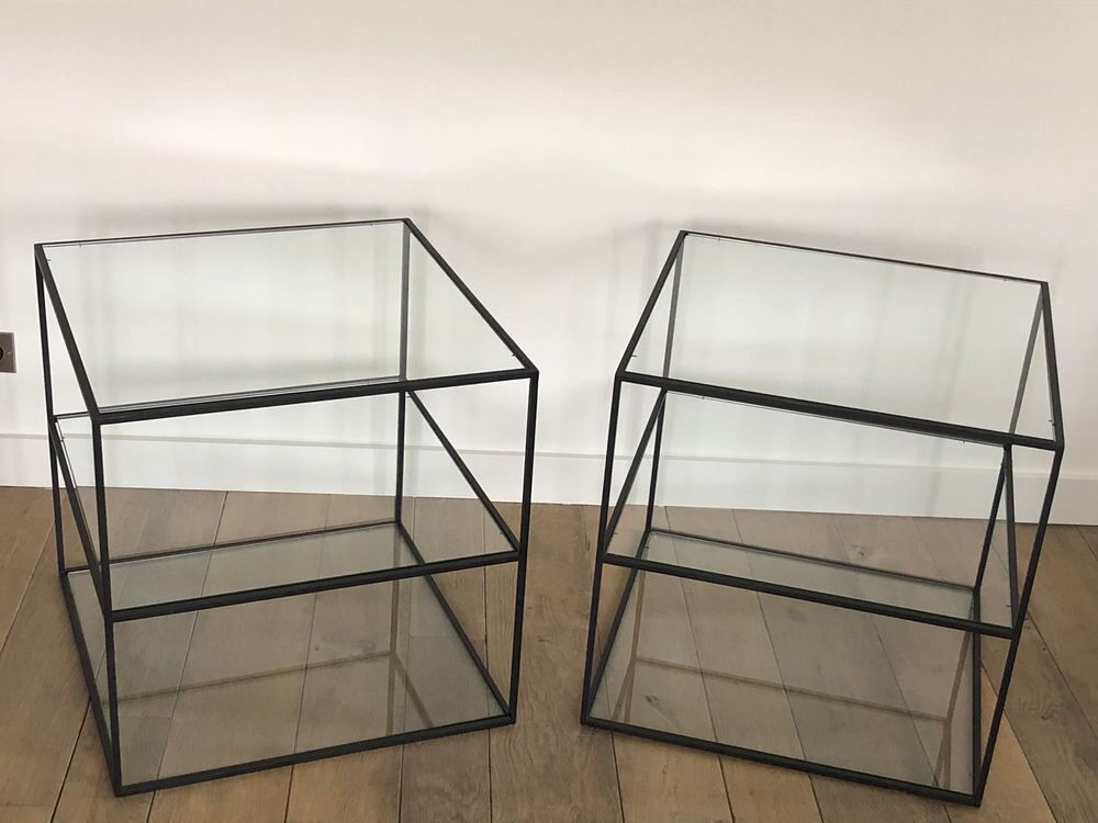 2 Bouts de canap&eacute;, design cubes 60 cms, 3 plateaux verres. Meubles