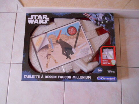 tablette a dessin facon millenium star wars Saint-Donat-sur-l'Herbasse (26)