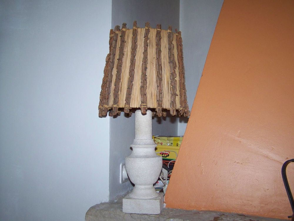 LAMPE PIED EN PIERRE 
HAUTEUR 55CM Décoration