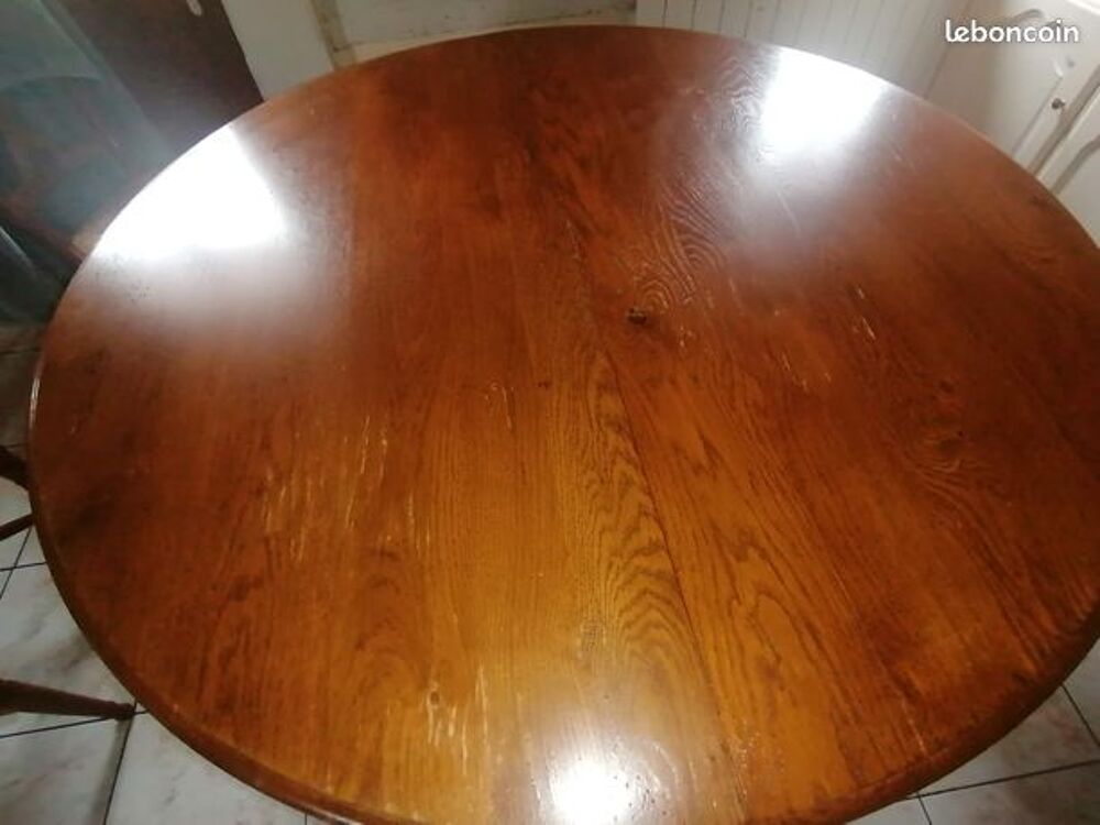 Table ronde ch&ecirc;ne massif Meubles