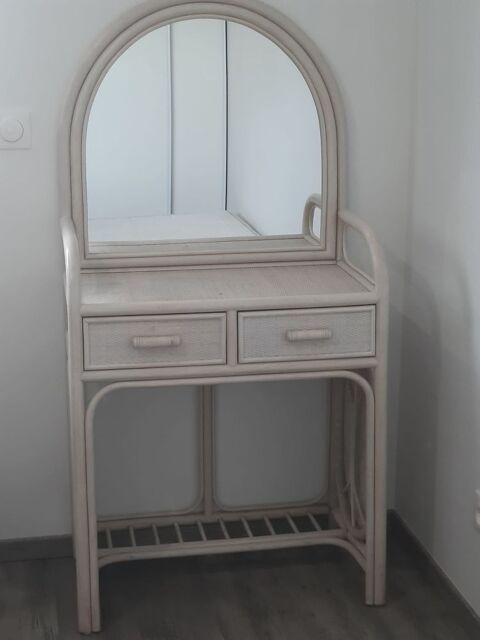 Coiffeuse + tabouret en osier 200 Saint-L (50)