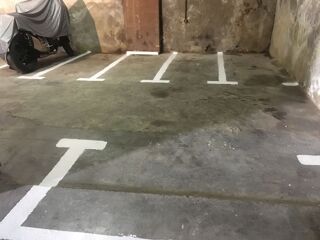  Parking / Garage à louer 2 m²
