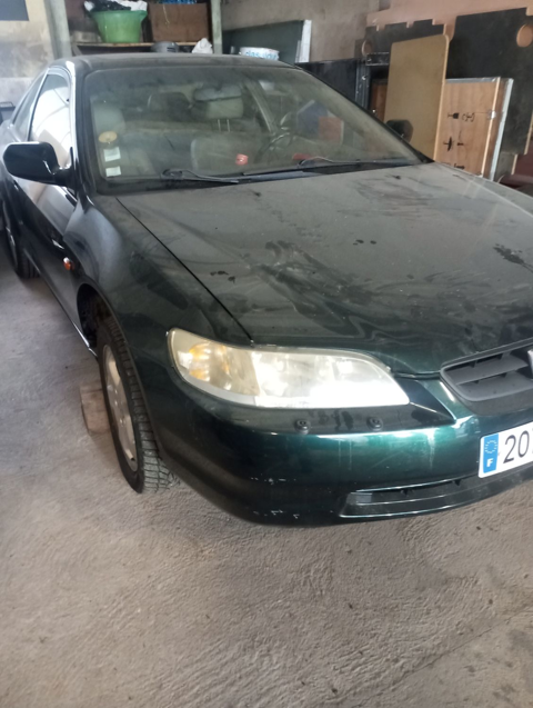 Honda Accord Coup&eacute; 3L V6 1999 occasion Maillat 01430
