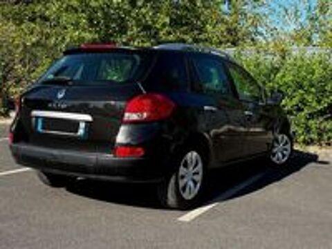 Clio III Estate Clio Estate III 1.2 16V 75 eco2 Tom Tom Edition 2009 occasion 60180 Nogent-sur-Oise