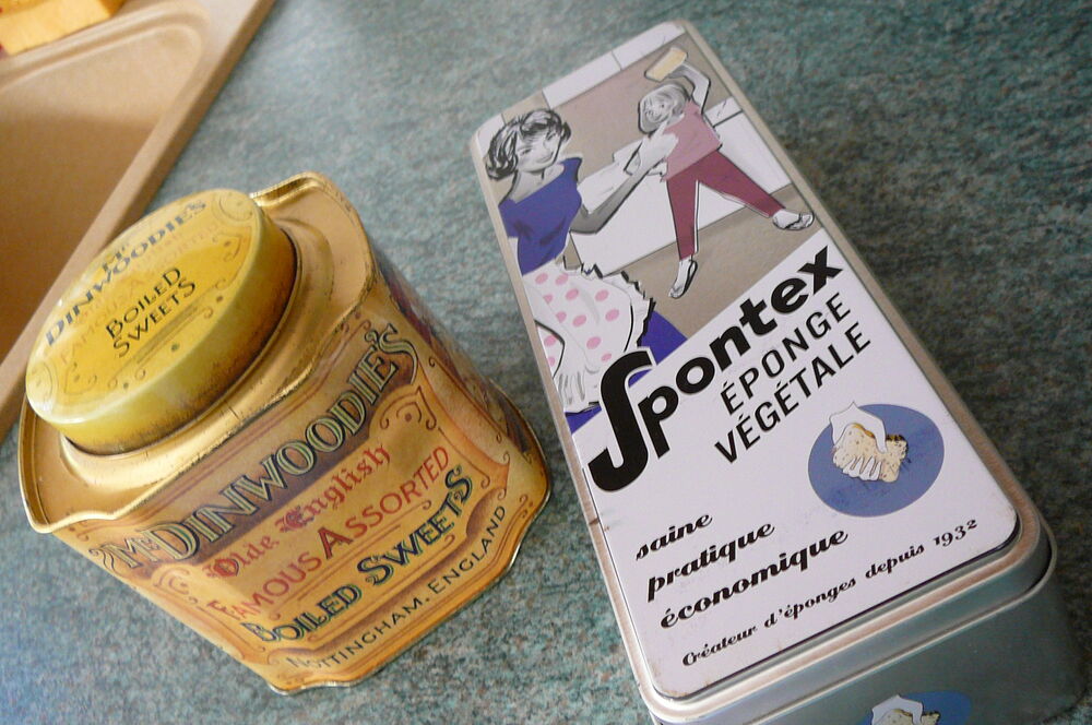 2 BOITES METALLIQUES VINTAGE - Tr&egrave;s Bon Etat Cuisine