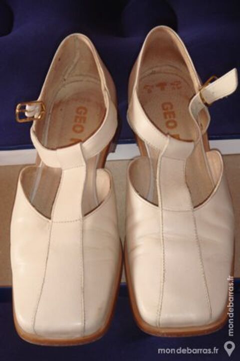 Chaussure beige 10 Vend�me (41)