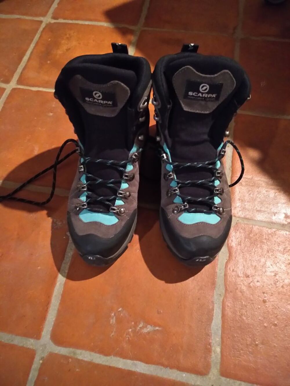 Chaussures de randonn&eacute;e femme 38 1/2 marque SCARPA Sports