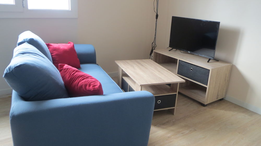 Location Appartement appartement meublé centre meslay du maine Meslay-du-maine