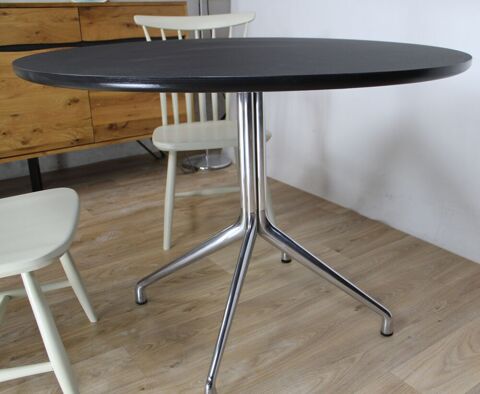 Table hay  about a table aa20  ronde noir par hee welling 650 Malataverne (26)