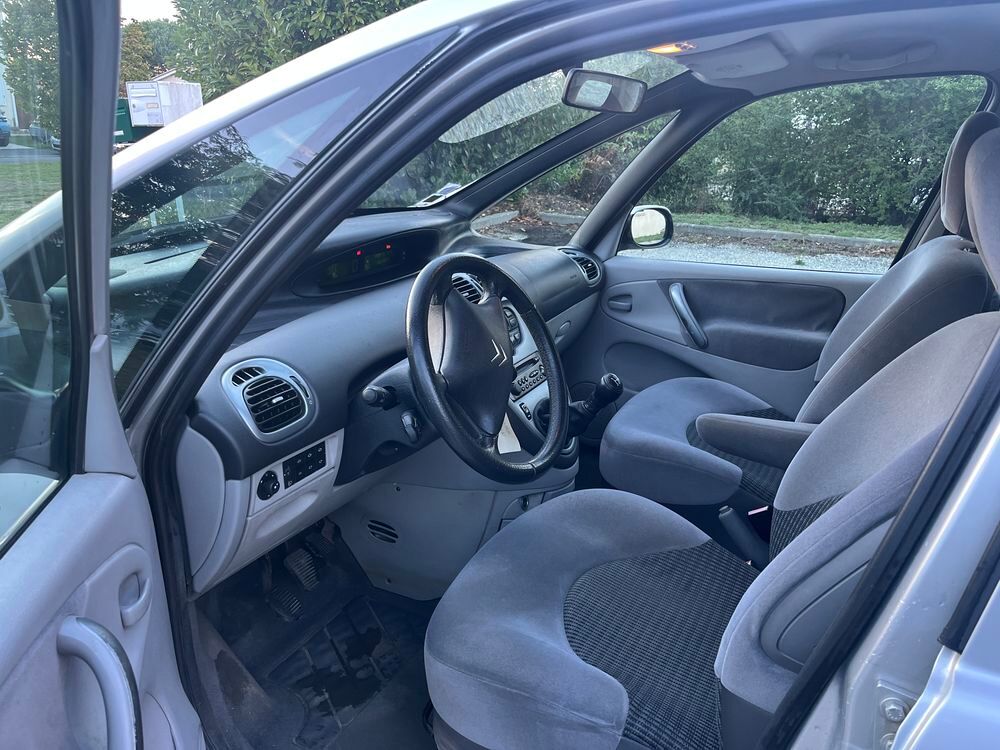 Picasso Xsara 1.6 HDi 110 FAP Exclusive (6 CV) 2007 occasion 33530 Bassens