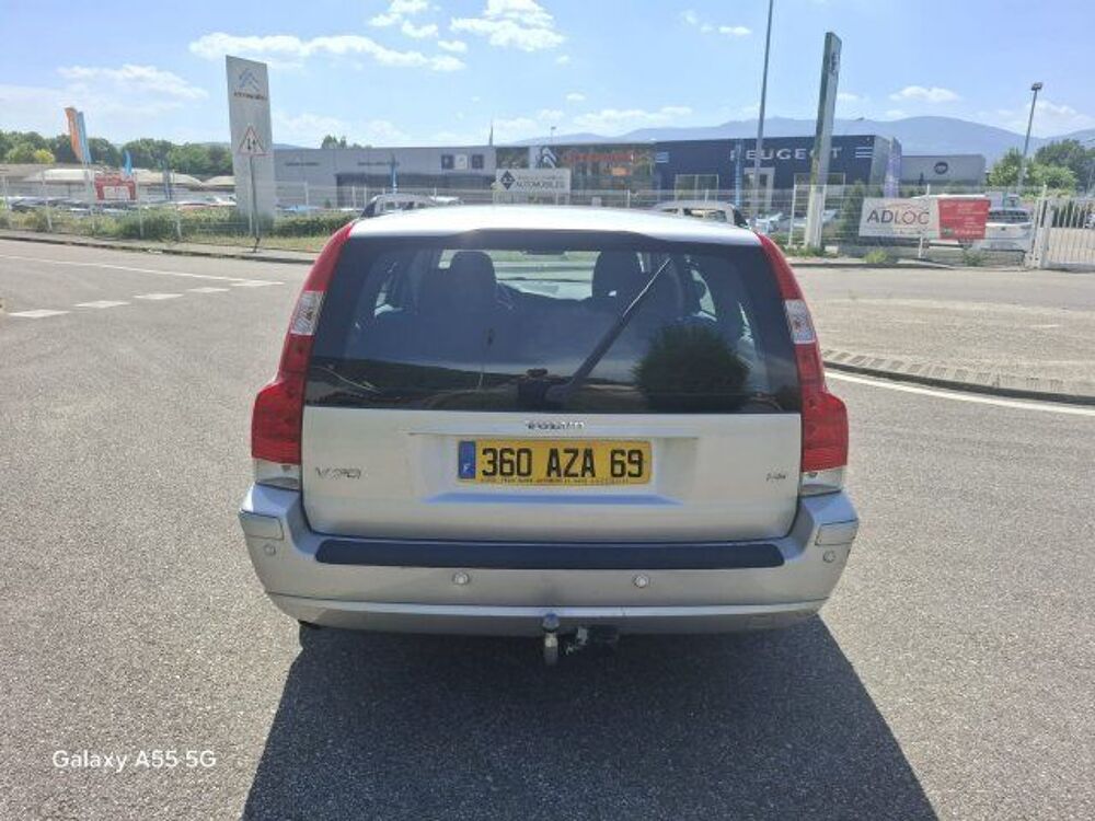 V70 D5 185 Momentum Geartronic A 2006 occasion 69320 Feyzin