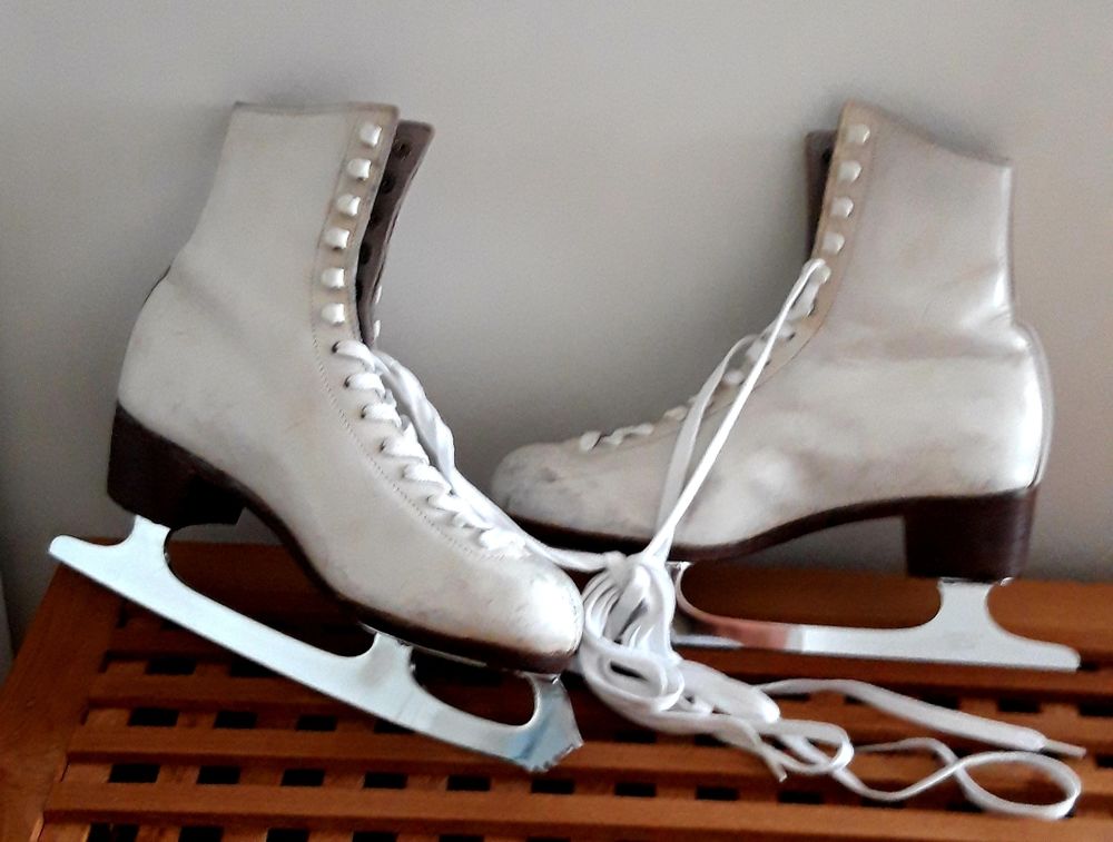 patins glace - cuir- taille 37 Sports