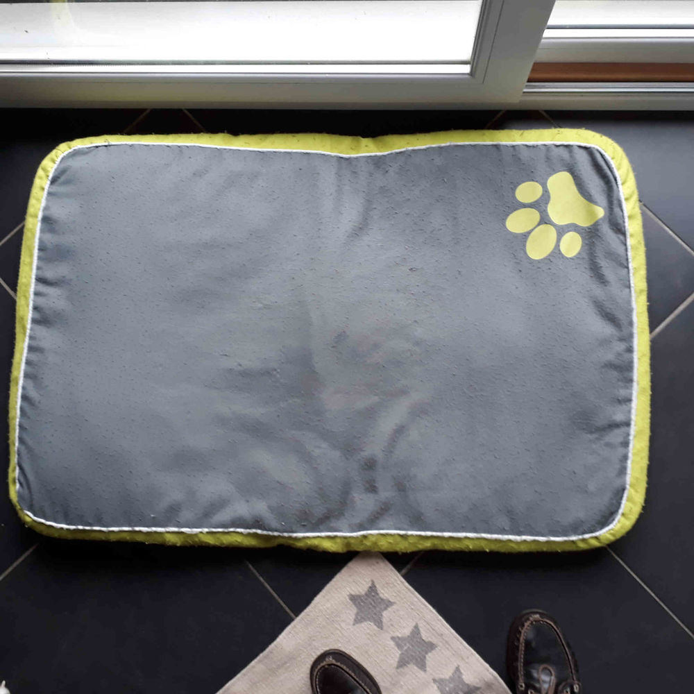   Coussin Matelas Déhoussable Chien Grand Modèle 105x70x5 Cm 