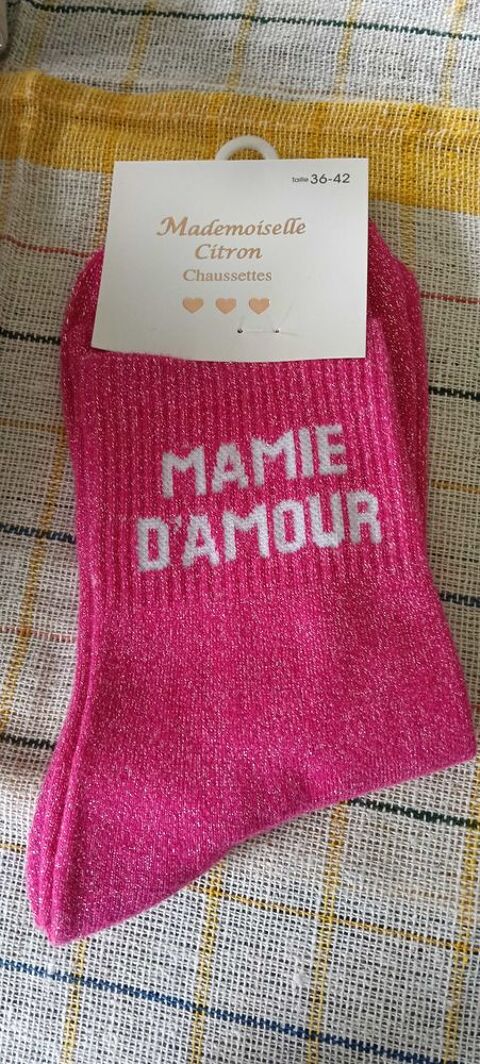 chaussette pailletée avec message toute neuve Hersin-Coupigny (62)