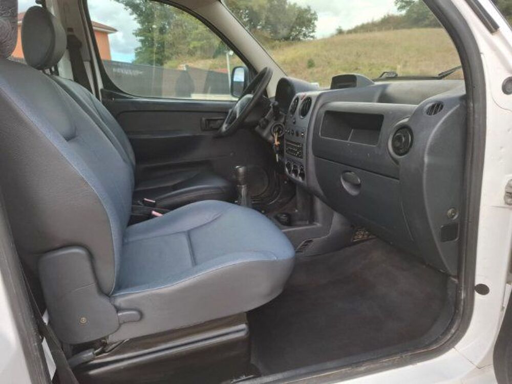 Berlingo BERLINGO 2.0 HDI 90CV DANGEL 4X4 2006 occasion 69320 Feyzin