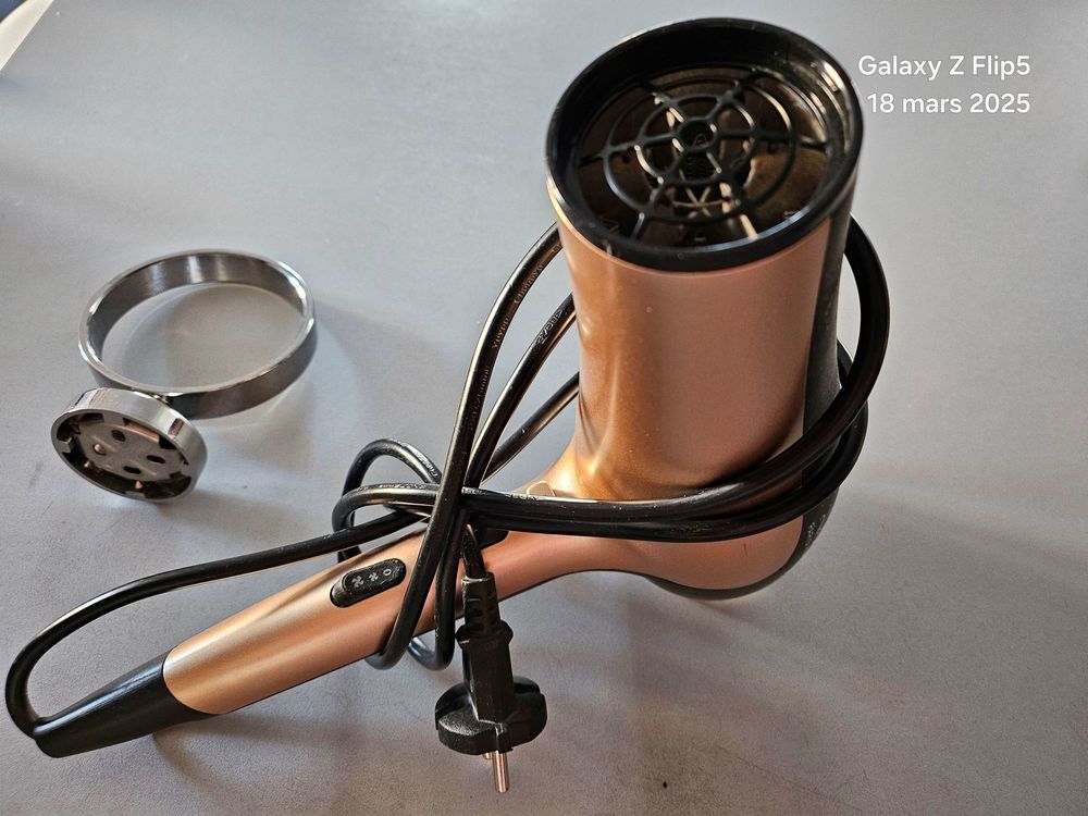 S&egrave;che cheveux Electroménager
