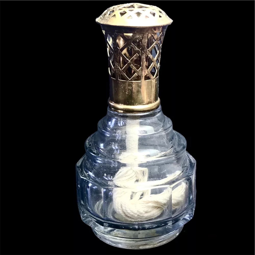 Vintage = Lampe berger en cristal taill&eacute; Baccarat ou Saint L 