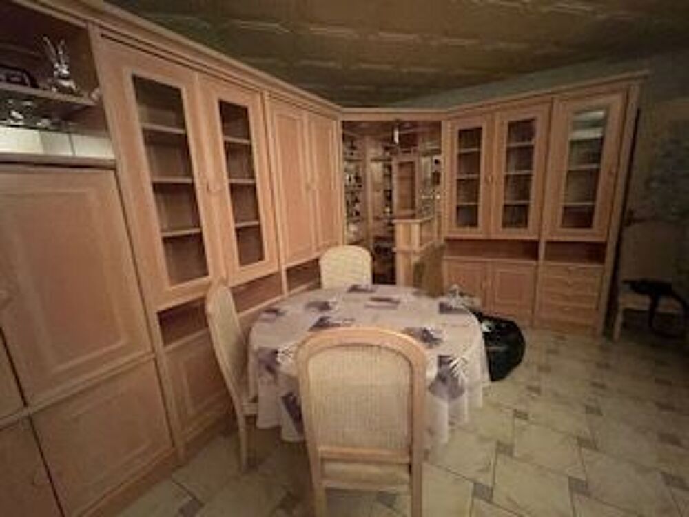 SALLE A MANGER Meubles