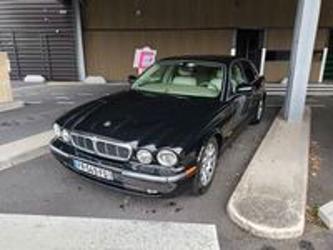 XJ 6 XJ6 3.0 V6 Classique A 2003 occasion 12000 Rodez