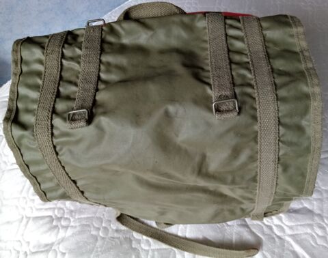 Sac à dos militaire des années 70. 50 Rennes (35)