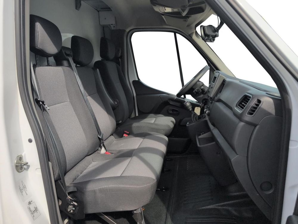 Master MASTER PHC TRAC F3500 L3H1 BLUE DCI 145 EURO VI CONFORT 2024 occasion 91700 Sainte-Genevi&egrave;ve-des-Bois
