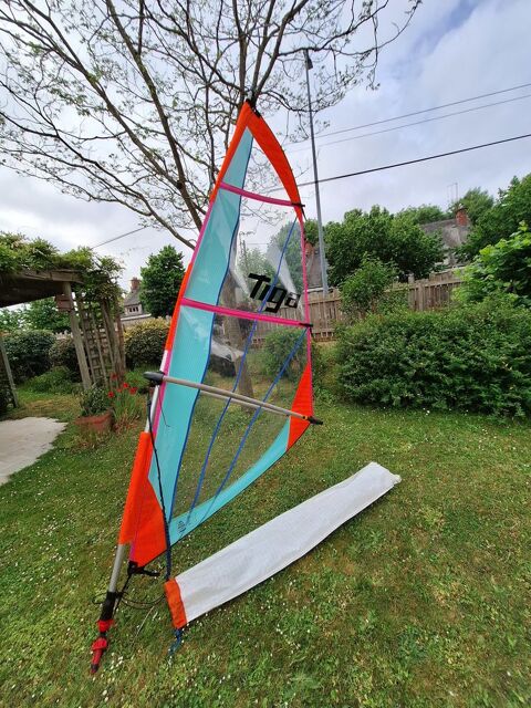   Gr�ement pour planche � voile, pour  ENFANT Nantes (44)