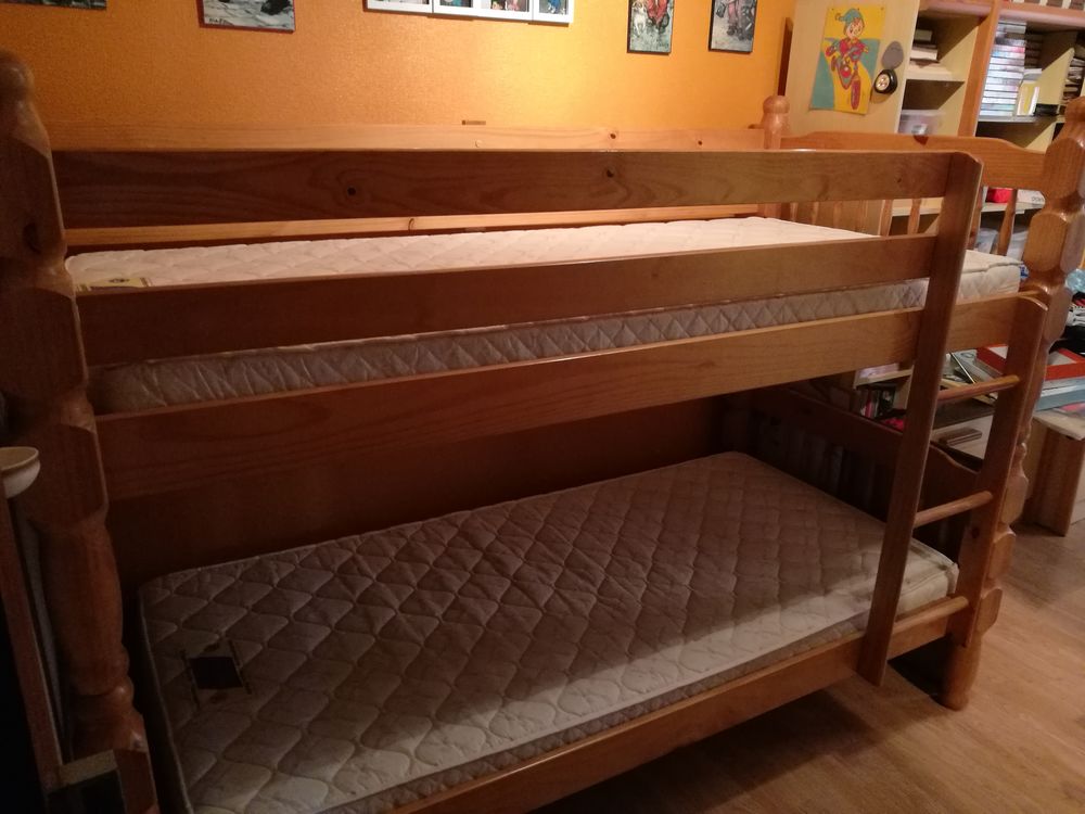 lits supperpos&eacute;s &eacute;tat NEUF avec matelas ( neuf) Meubles