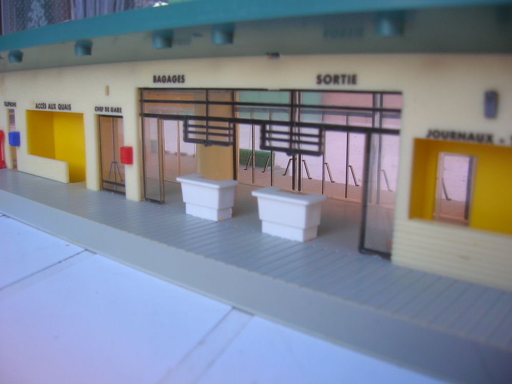 Modelisme ferroviaire Maquette de gare HORNBY JOUEF HO 