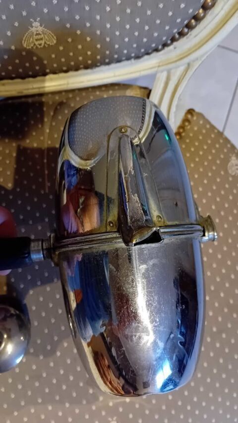 Chocolati�re suspendue verseuse m�tal argent� ancre de marine LC 30 Toulon (83)