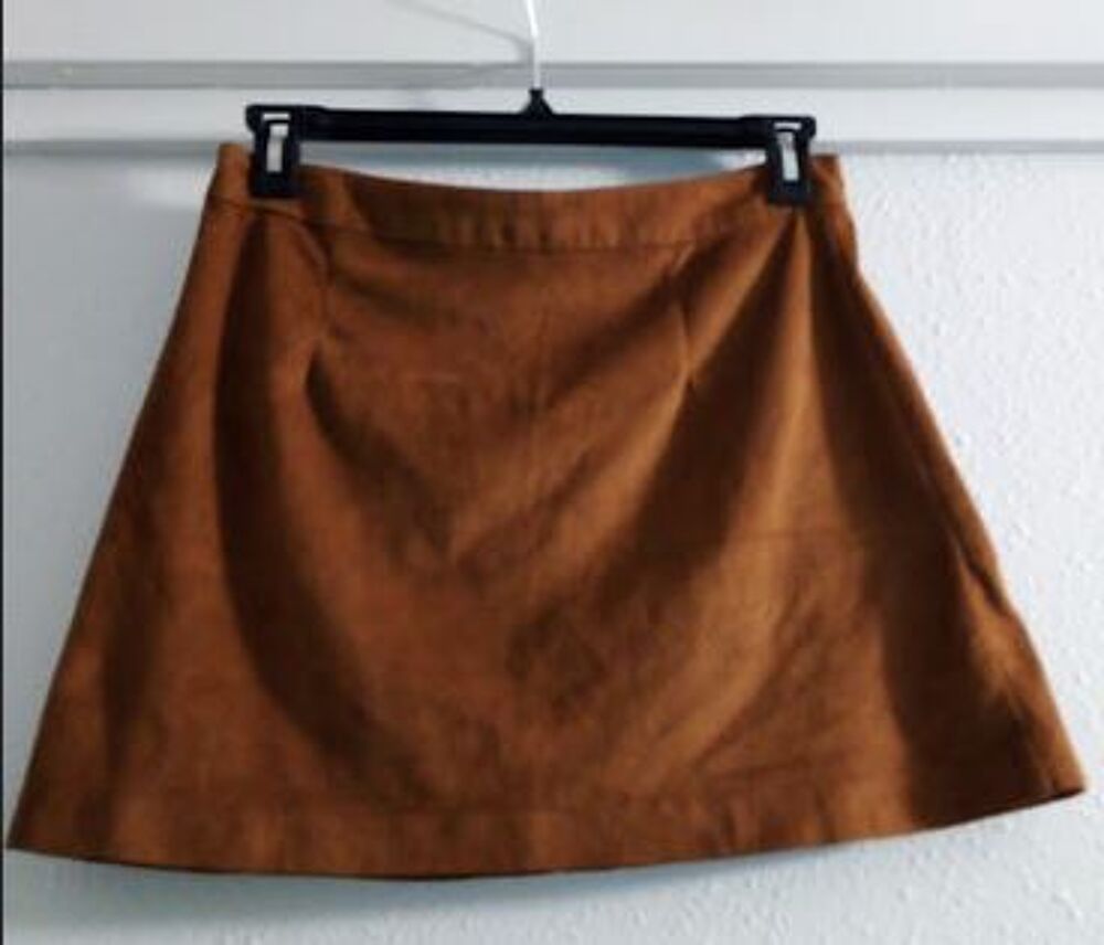 Jupe courte unie coloris camel Vêtements