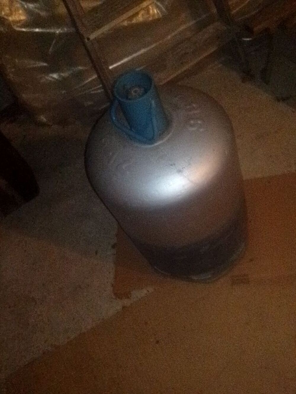 BOUTEILLE DE 13KG PLEINE JAMAIS SERVIE Cuisine