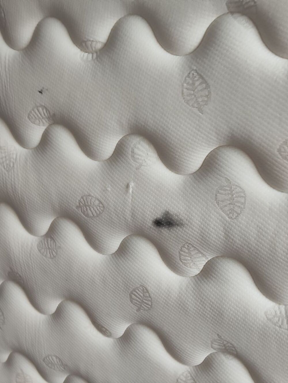 Lit coffre &amp; matelas Meubles