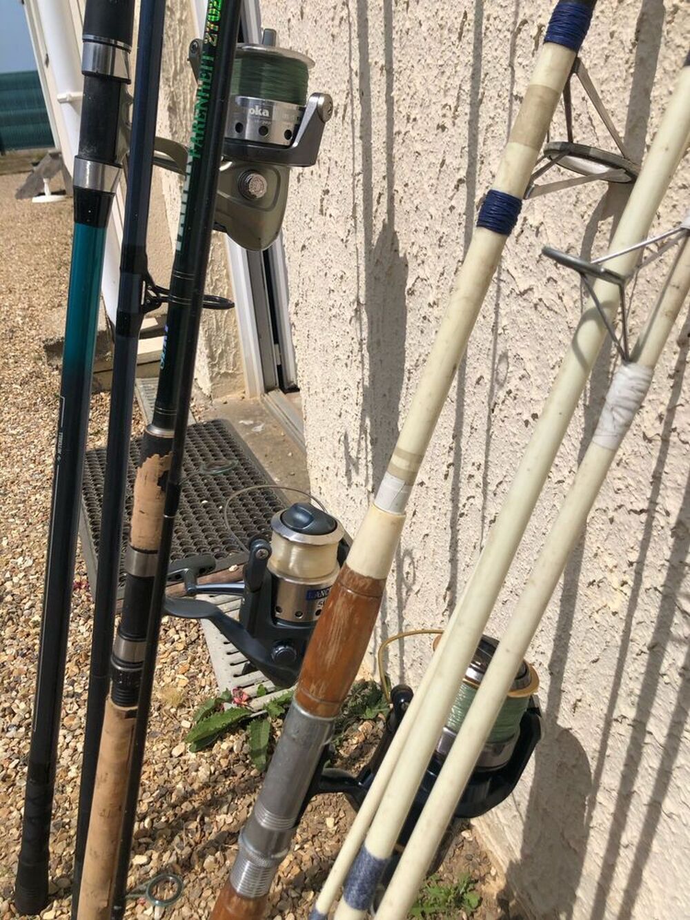 Lot de trois cannes a p&ecirc;che Sports