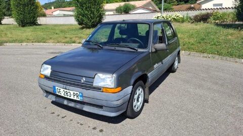 Renault r5 