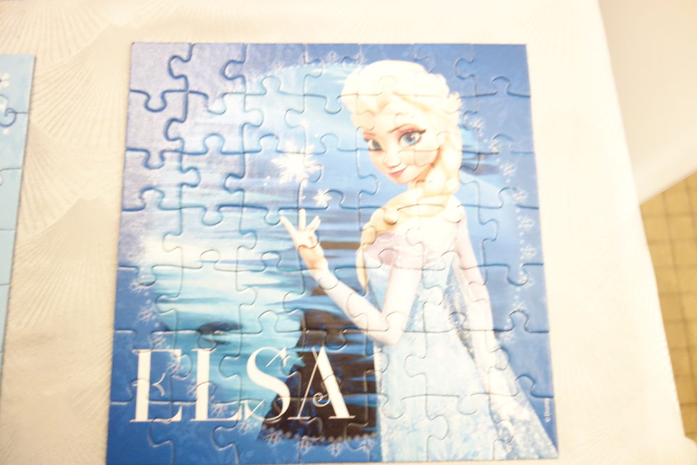 PUZZLES Jeux / jouets