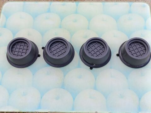 4 patins neufs anti-vibration,amortisseurs pour lave -linge Saint-Georges-lès-Baillargeaux (86)