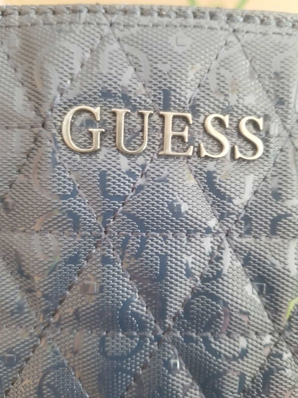 sac cabas femme GUESS Maroquinerie