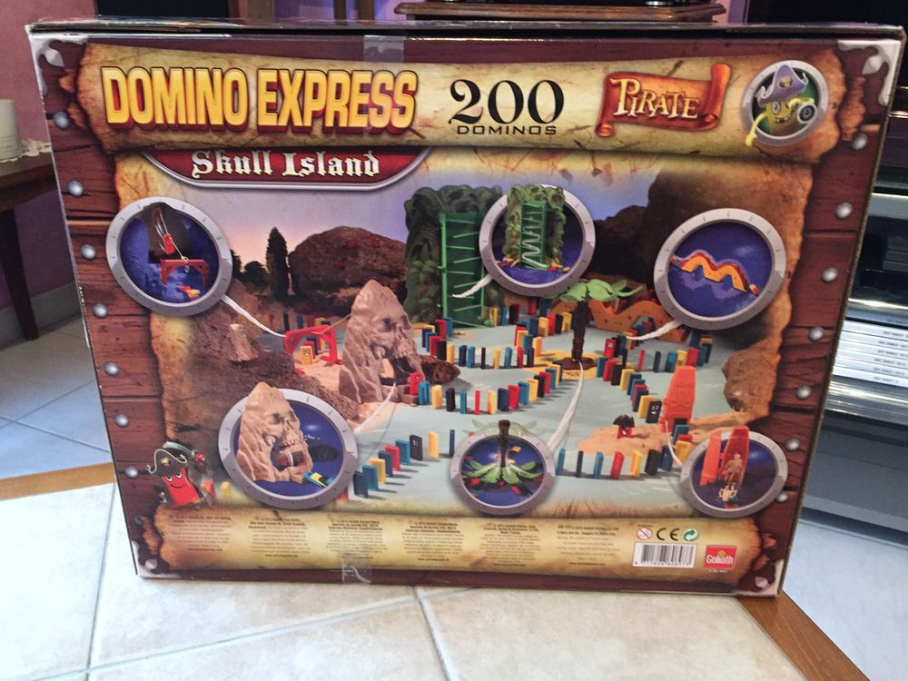 Domino Express Pirate Skull Island Jeux / jouets