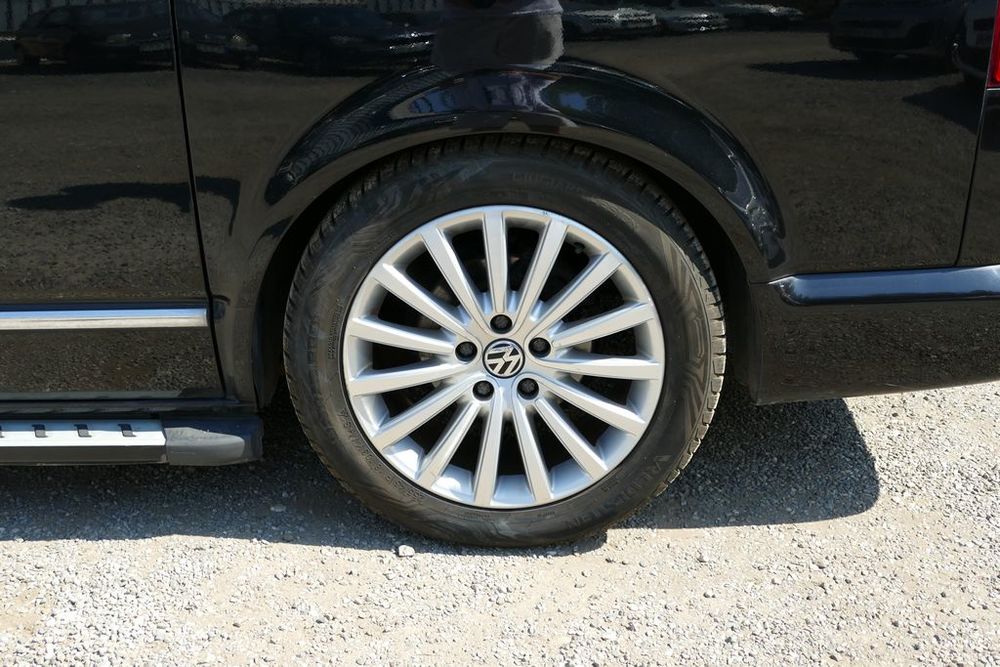 MULTIVAN Multivan 2.0 BiTDI 180 FAP Carat DSG7 2010 occasion 13600 La Ciotat