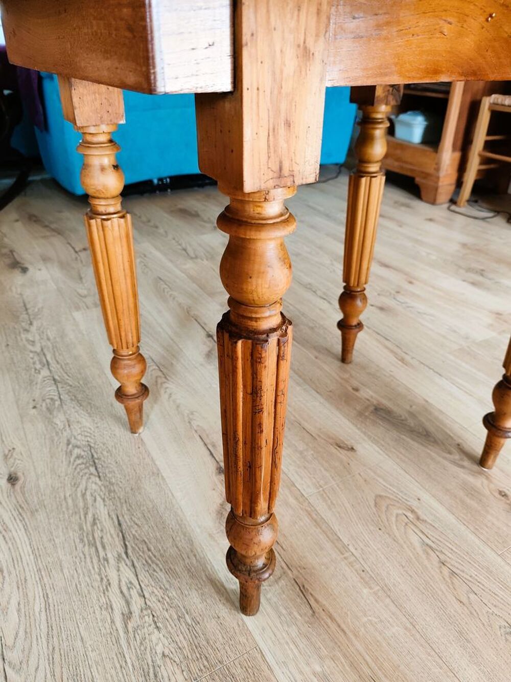 Table ronde ancienne a abattants style Louis XVI Meubles