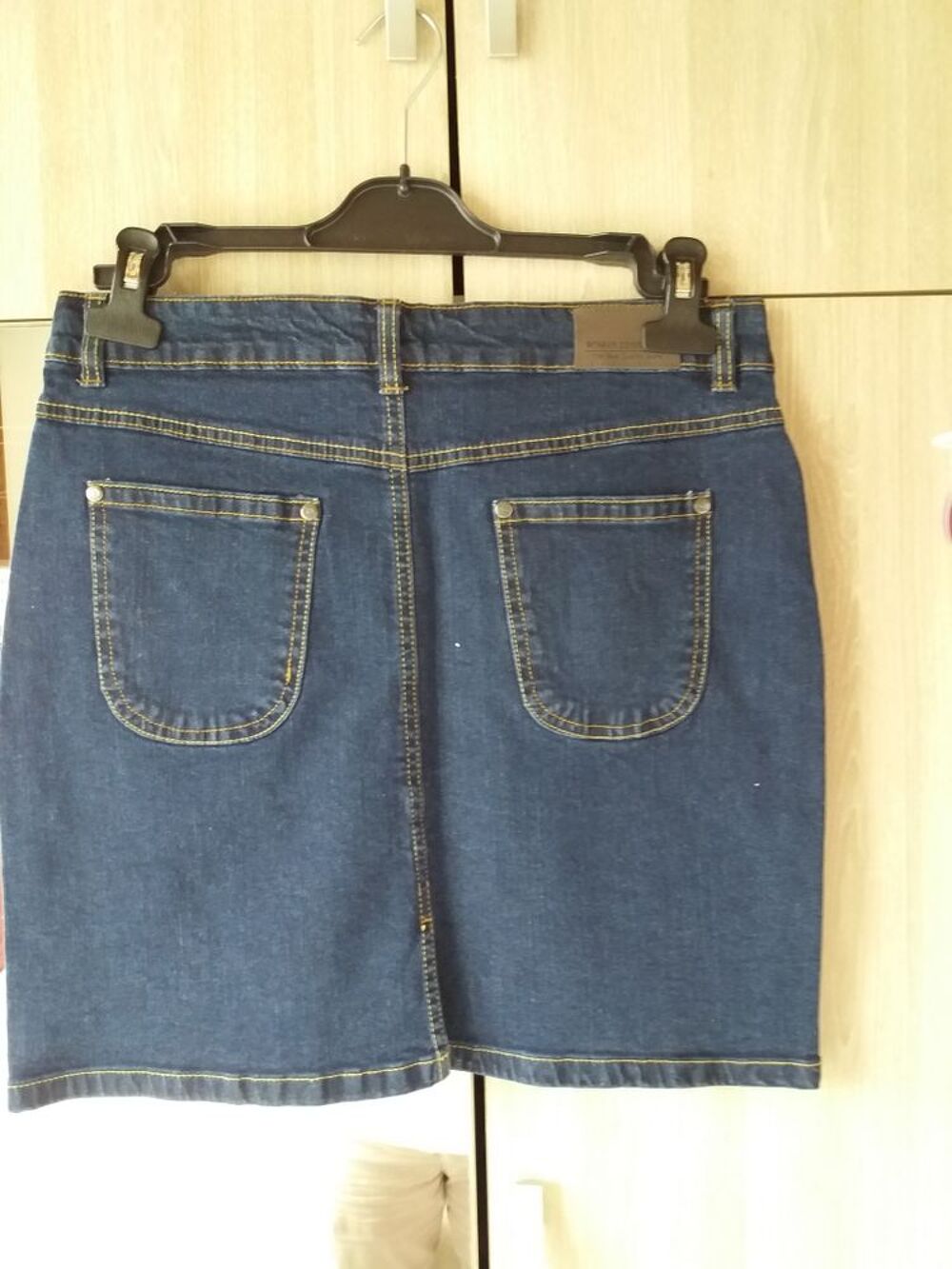 Jupe en jean couleur brut marque influx taille 42 Vêtements