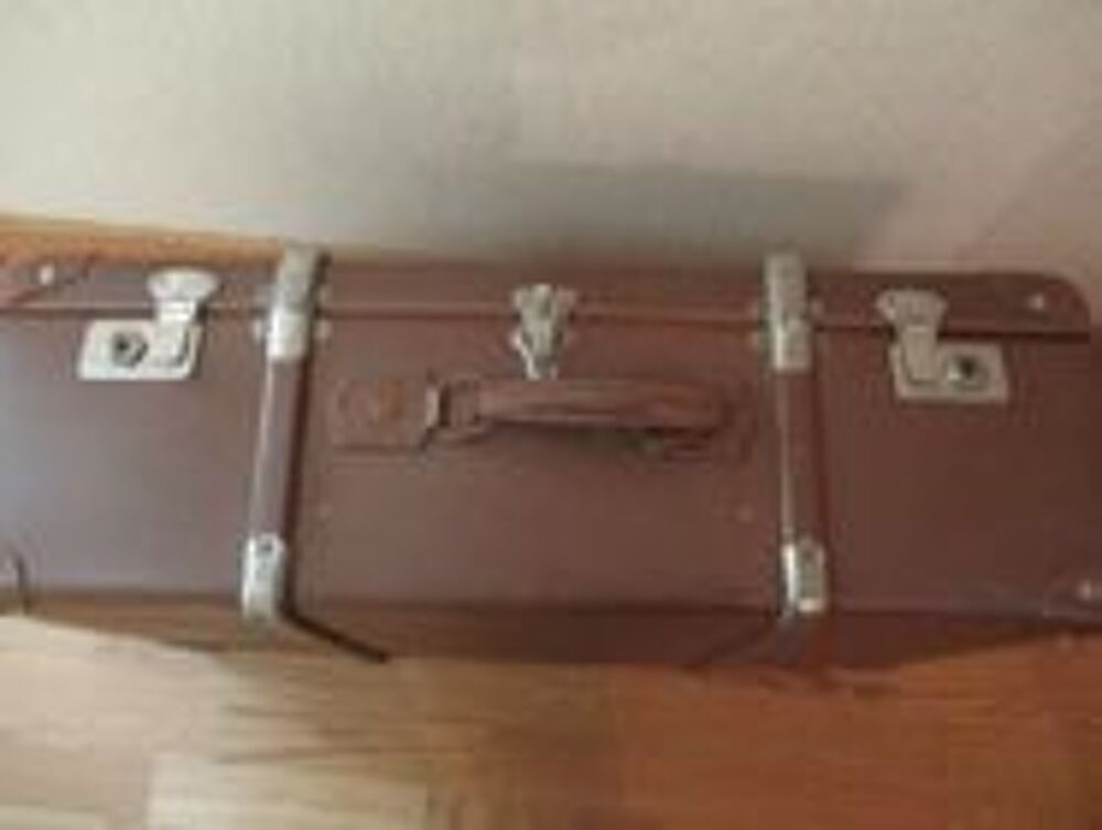 Diverses clefs de valise collectionneurs ou autres Maroquinerie