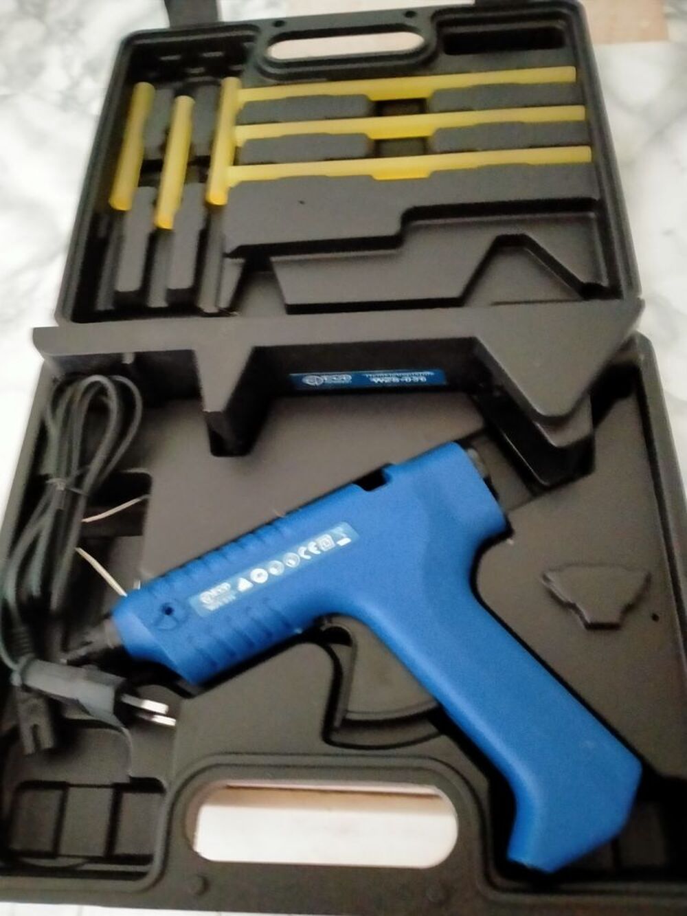 Appareil &agrave; colle Bricolage