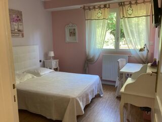 Chambre  louer 6 pices 198 m