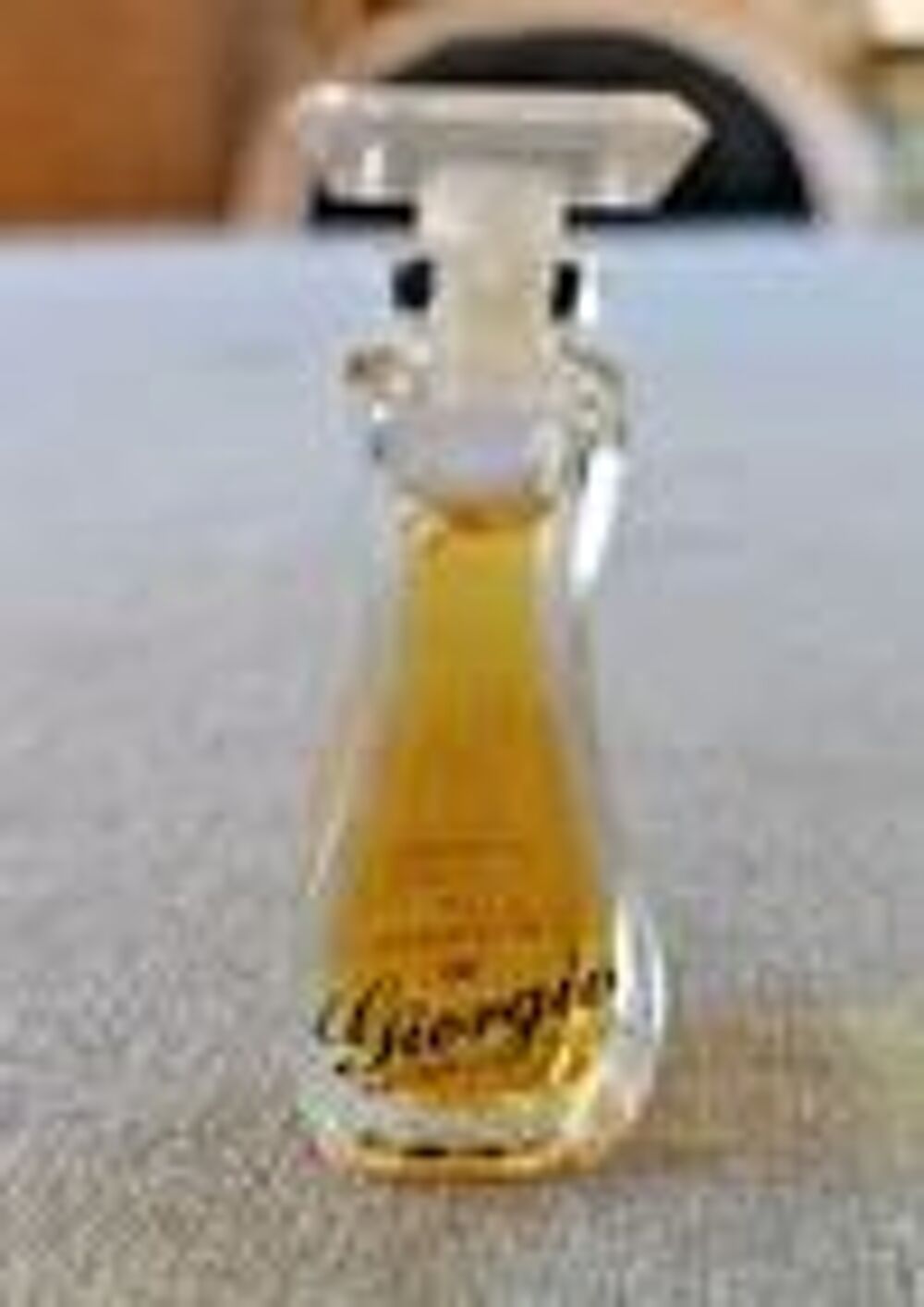 Miniature parfum Edt " Giorgio " de Giorgio Bevery Hills" 