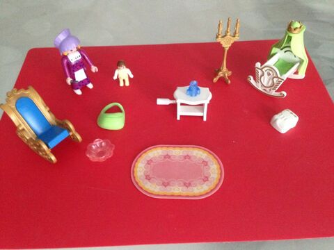 JEU PLAYMOBIL N� 4254; Chambre de b�b� royale et sa nourrice 16 Saint-Vallier (71)