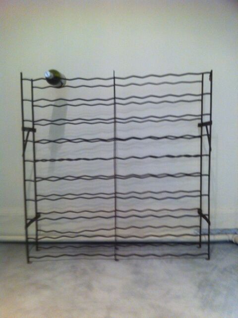 �tag�re bouteilles de vins 80 Paris 17 (75)